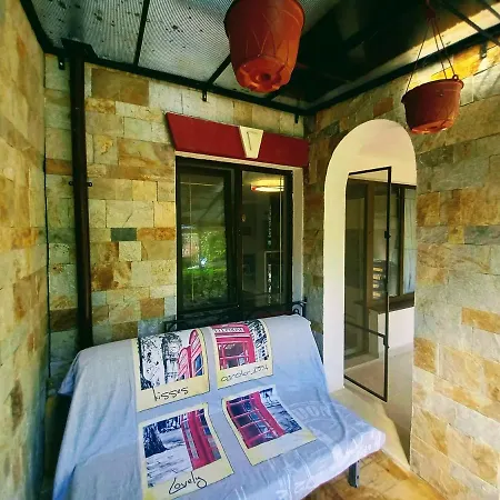 Apartment Pastel Studio